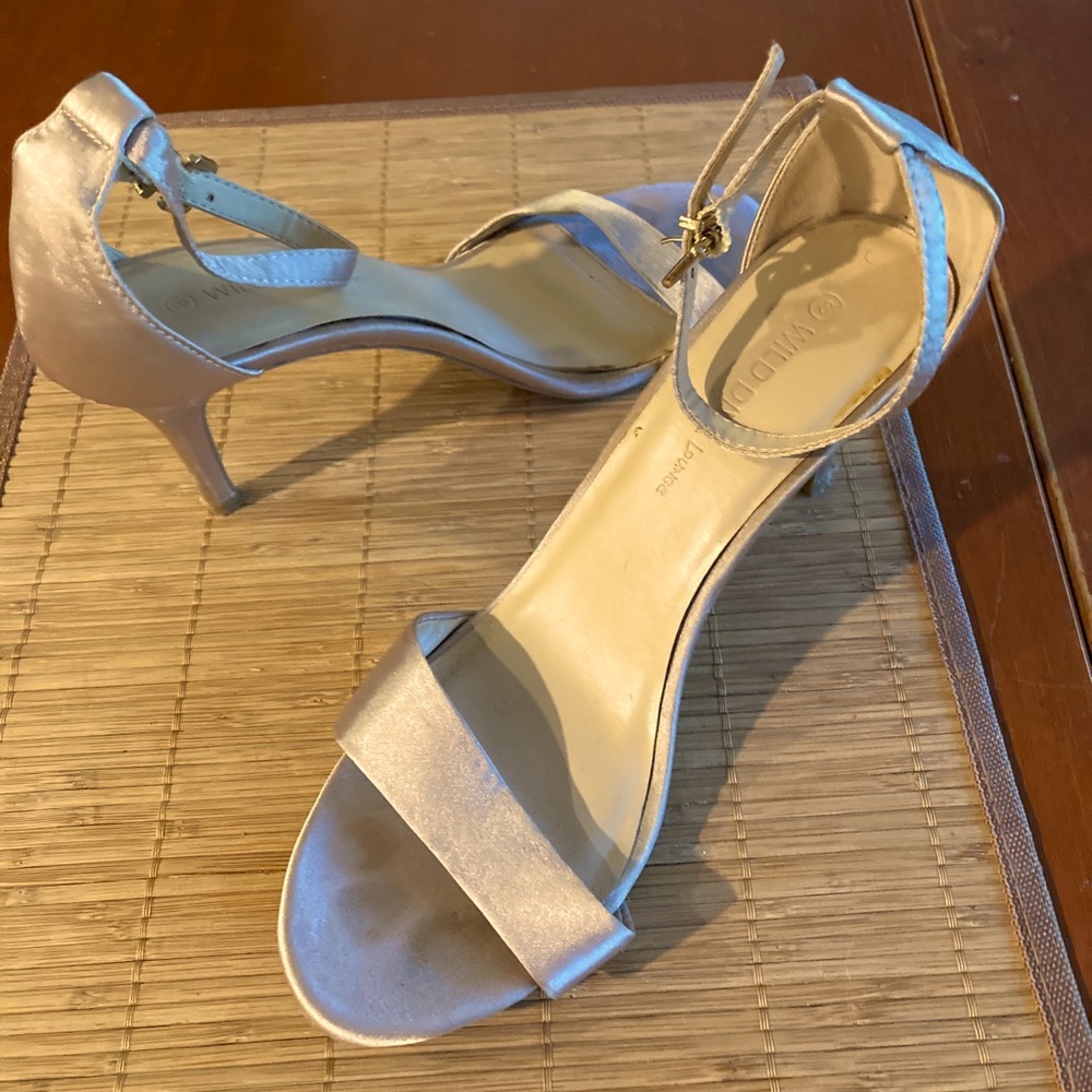 Wild Diva Ankle Strap Heels Size 8